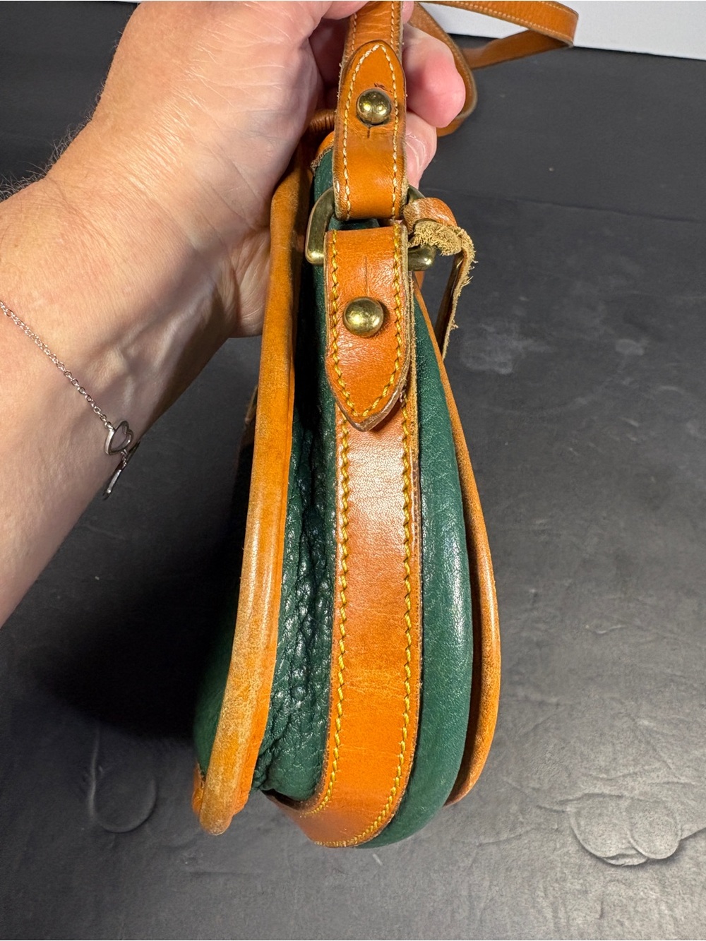 Dooney & Bourke AWL R51 Marble Bag Green Tan Leather Crossbody with Tan Trim - Picture 8 of 13
